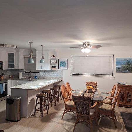 La Boca Beach House Ингълууд Екстериор снимка